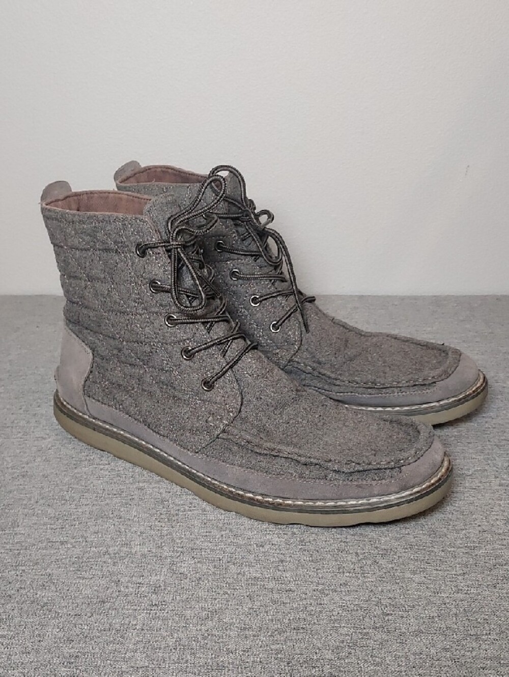 Toms Grey Quilted Winter Boots Lace-Up Men's Size 14